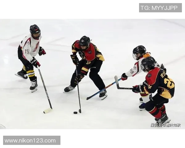 马祖拉称训练营气氛活力四射沃尔什的冰球轮换只是玩笑话 马祖拉称训练营气氛活力四射沃尔什的冰球轮换只是玩笑话