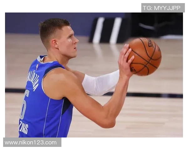 吴谦:独行侠队的角色球员终于挺身而出 吴谦:独行侠队的角色球员终于挺身而出