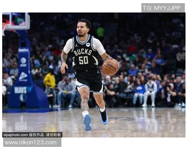 扬尼斯·阿德托昆博因腹股沟伤势缺席一到两周,雄鹿前景蒙阴影 扬尼斯·阿德托昆博因腹股沟伤势缺席一到两周,雄鹿前景蒙阴影