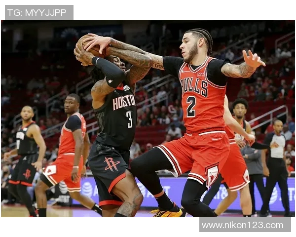 杨瀚森连续出战8场纪录终结，尼克斯力克开拓者